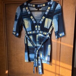 BCBG Maxazria Blue and Yellow Women's Top size small.